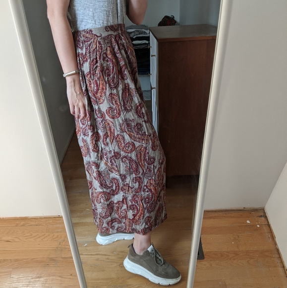 Paisley Maxi Skirt from Argentina with Pockets - Picture 3 of 5